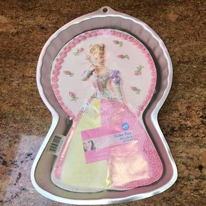 Wilton Barbie cake pan